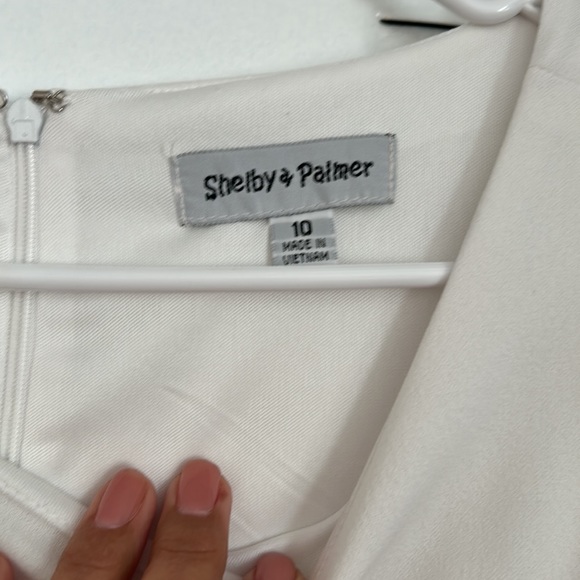 Beautiful white dress!! - Picture 2 of 4